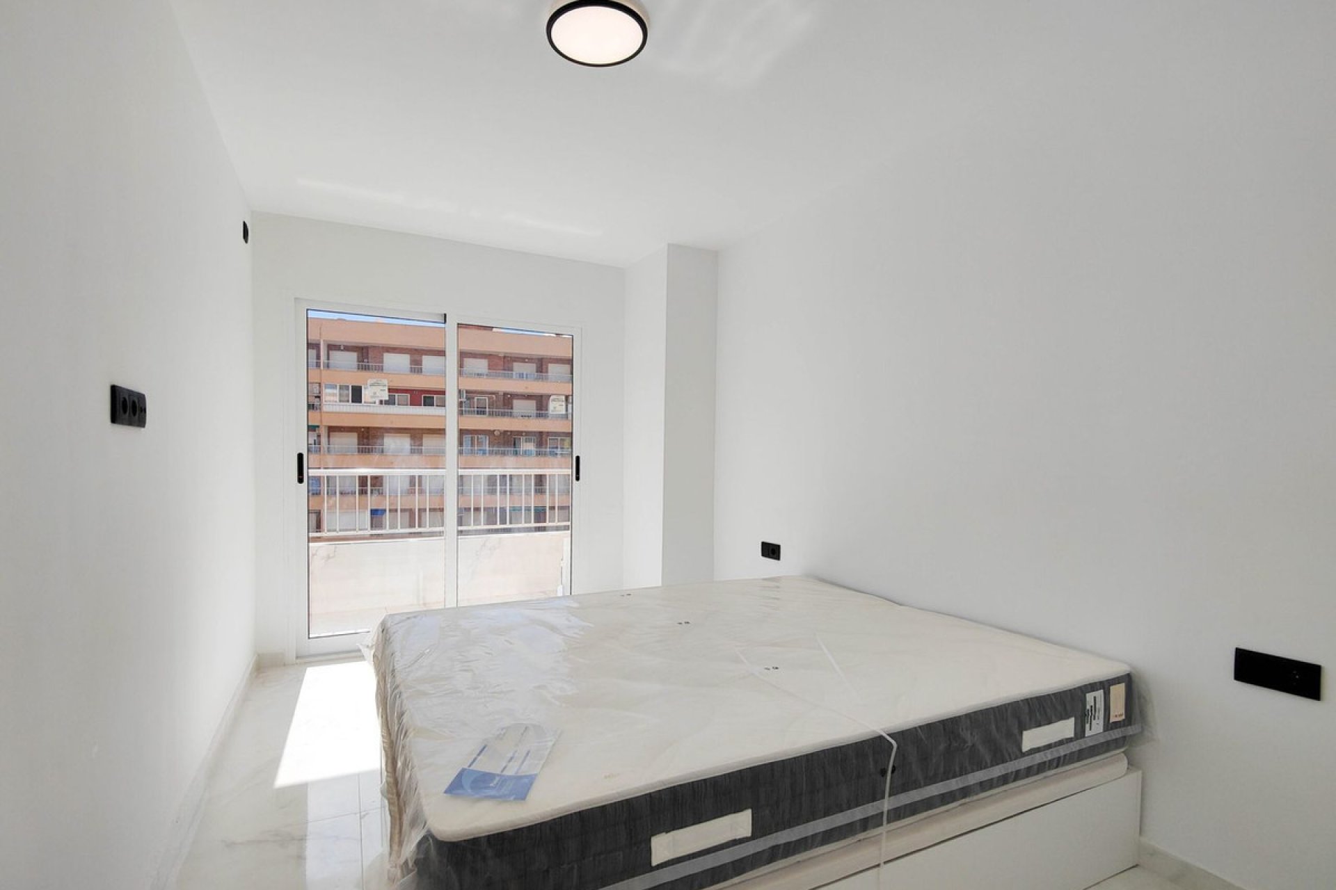 Resale - Apartment / flat -
Orihuela - Punta Prima