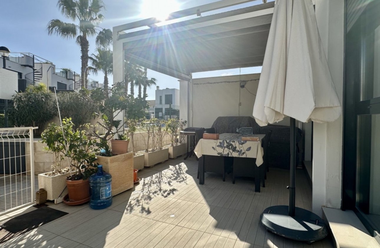 Resale - Apartment / flat -
Orihuela - Punta Prima
