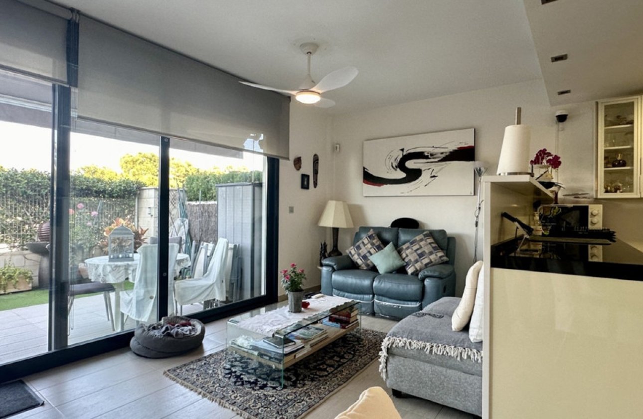 Resale - Apartment / flat -
Orihuela - Punta Prima