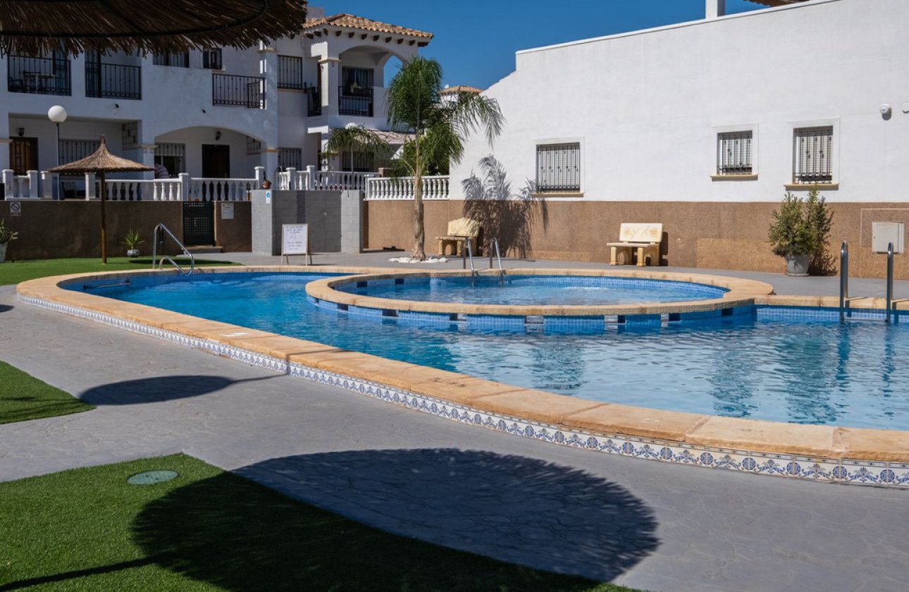 Resale - Apartment / flat -
Orihuela - Punta Prima