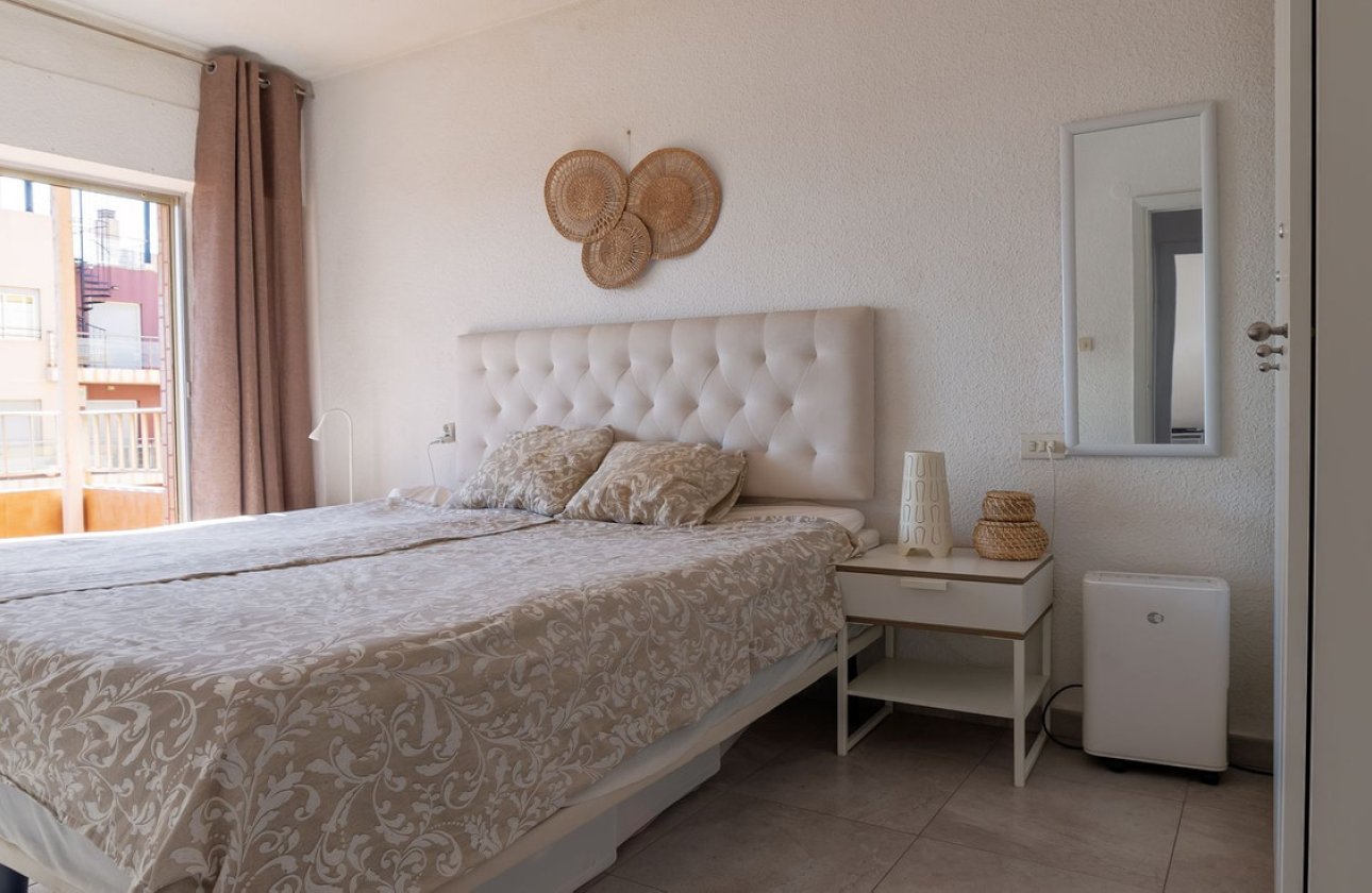 Resale - Apartment / flat -
Orihuela - Punta Prima