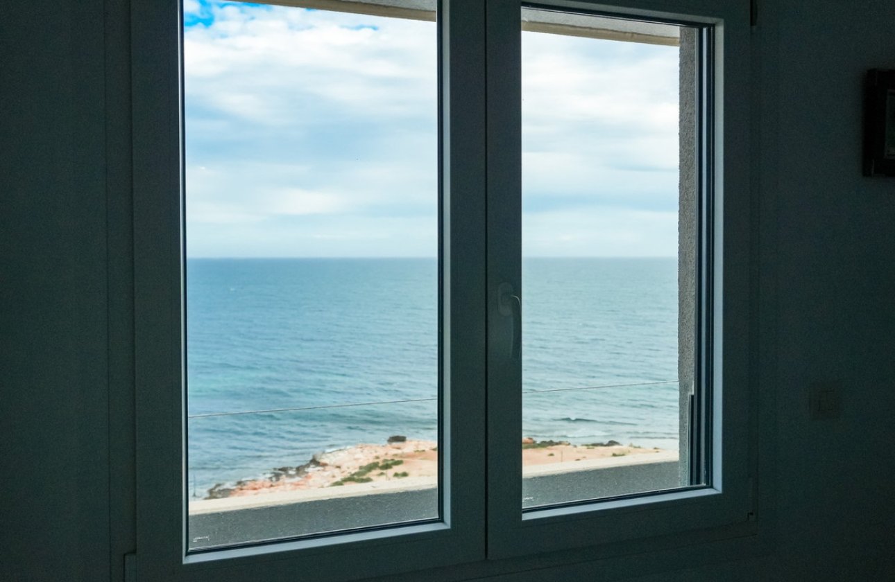 Resale - Apartment / flat -
Orihuela - Punta Prima