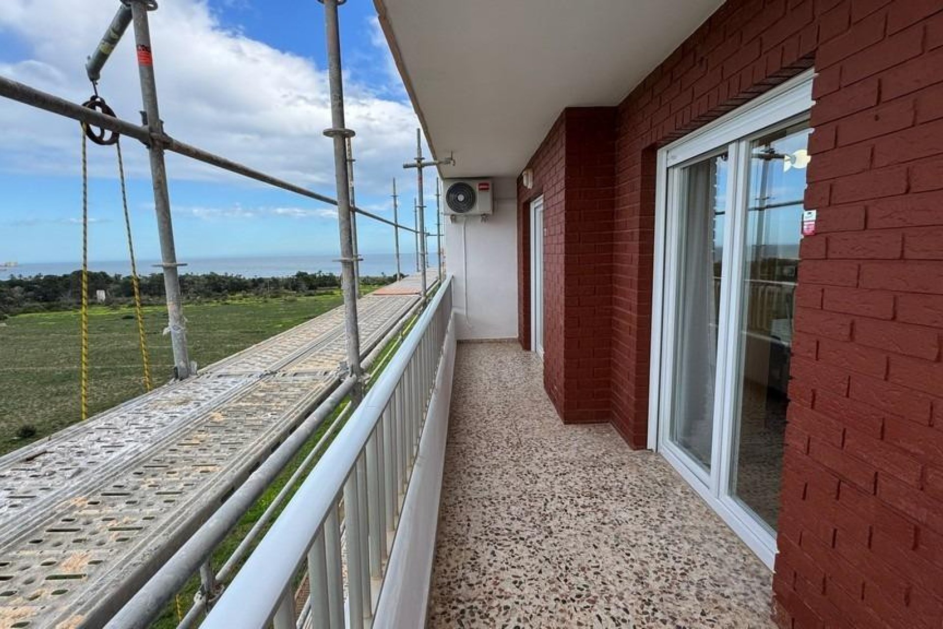 Resale - Apartment / flat -
Orihuela - Punta Prima
