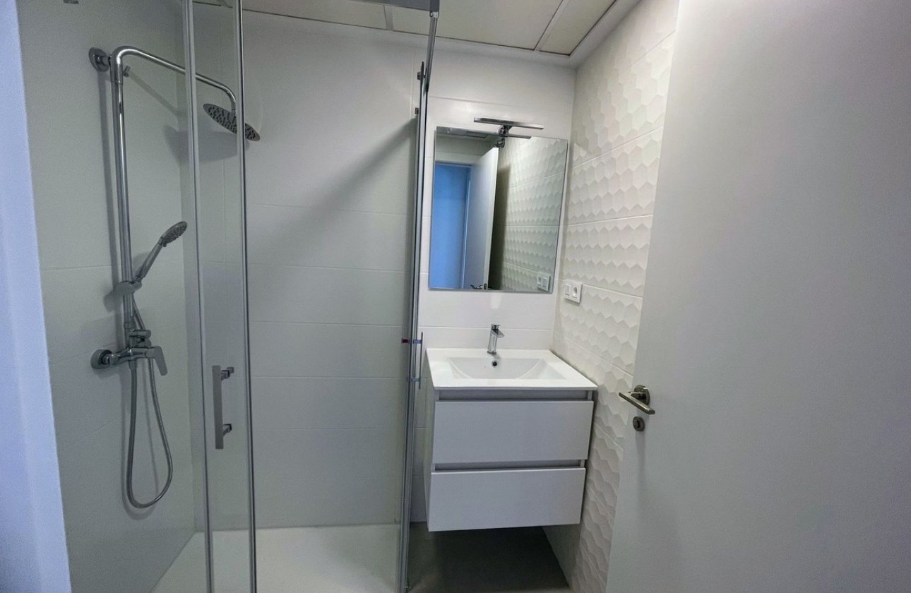 Resale - Apartment / flat -
Orihuela - Villamartin