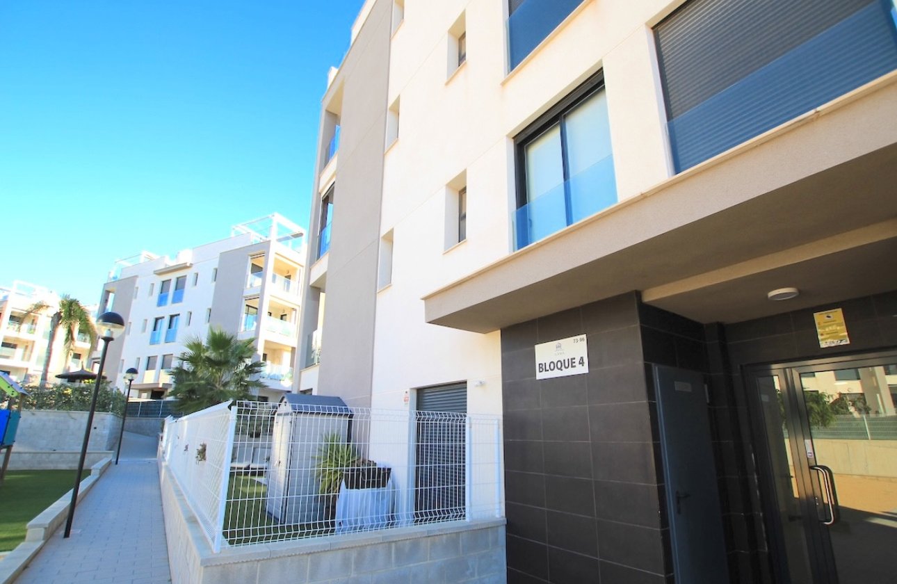 Resale - Apartment / flat -
Orihuela - Villamartin