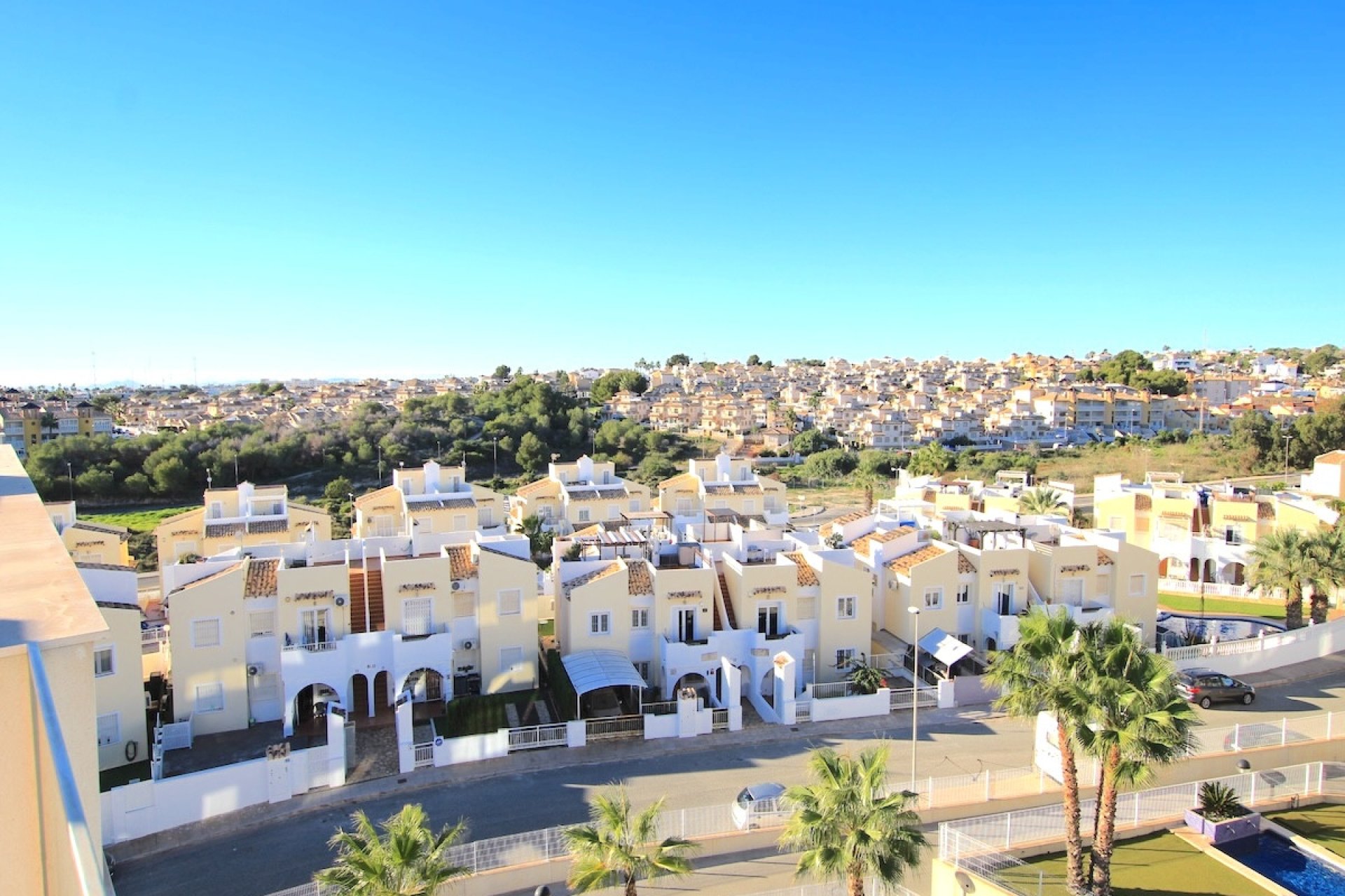 Resale - Apartment / flat -
Orihuela - Villamartin