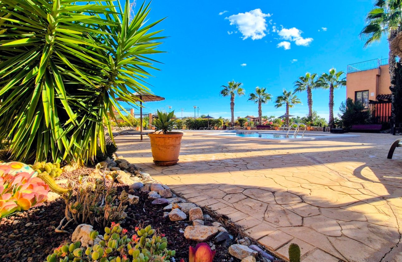 Resale - Apartment / flat -
Orihuela - Villamartin