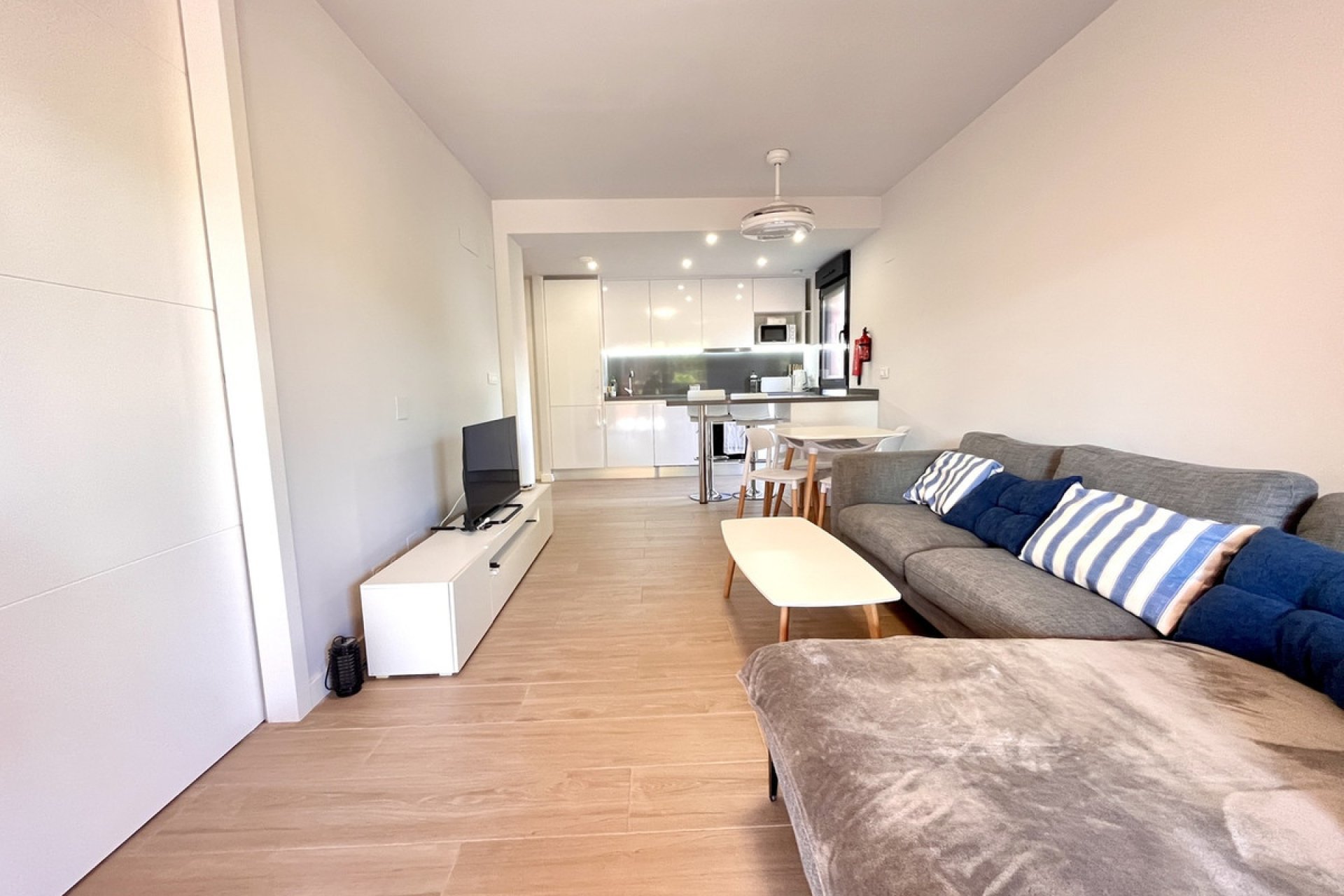 Resale - Apartment / flat -
Orihuela - Villamartin