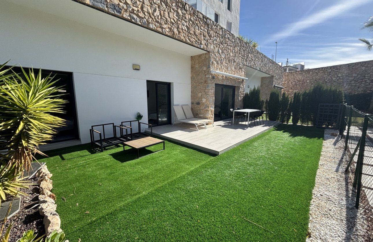Resale - Apartment / flat -
Orihuela - Villamartin