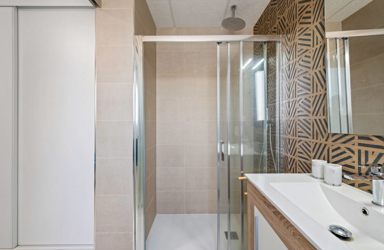 Resale - Apartment / flat -
Orihuela - Villamartin