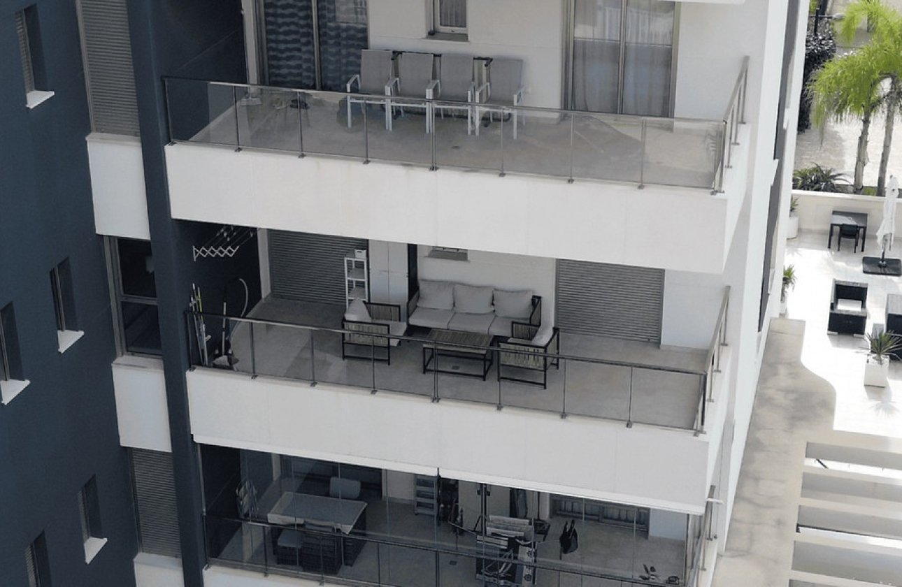 Resale - Apartment / flat -
Orihuela - Villamartin