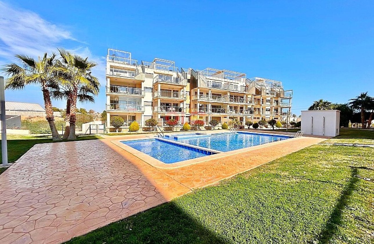 Resale - Apartment / flat -
Orihuela - Villamartin