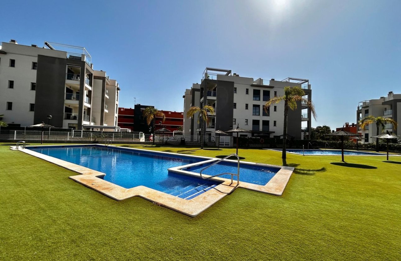 Resale - Apartment / flat -
Orihuela - Villamartin