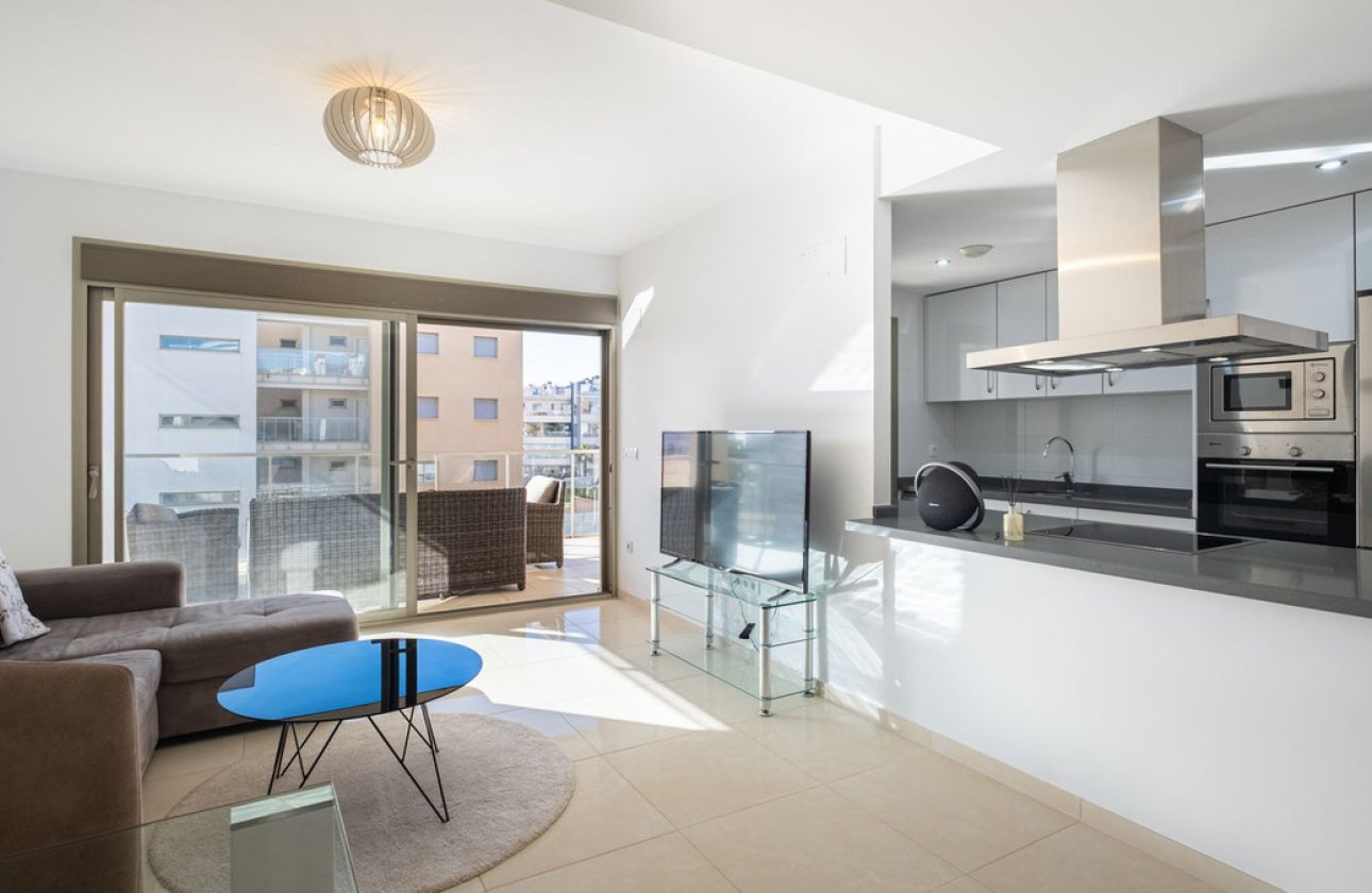 Resale - Apartment / flat -
Orihuela - Villamartin