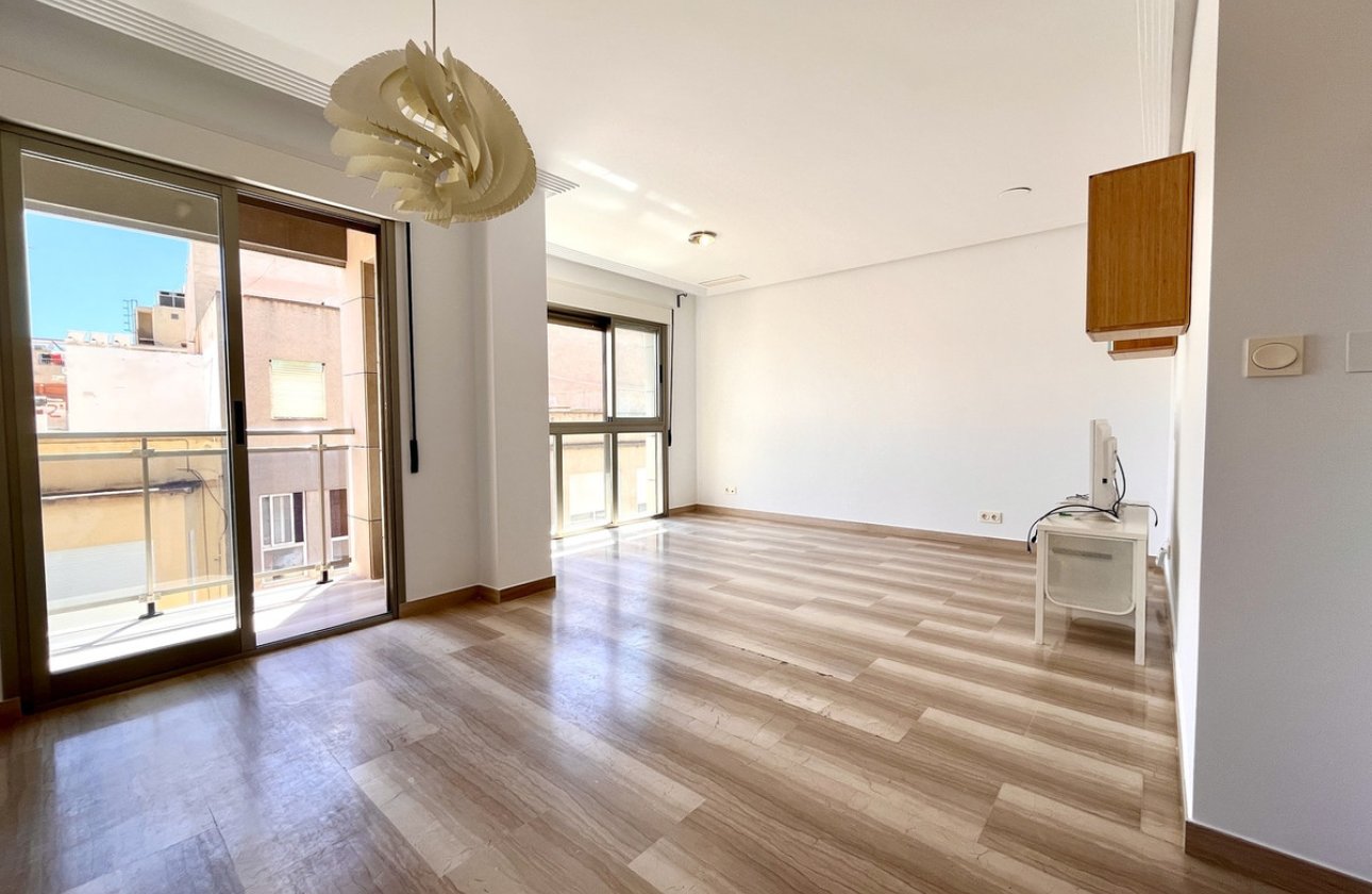 Resale - Apartment / flat -
Santa Pola - Santa Pola Centro