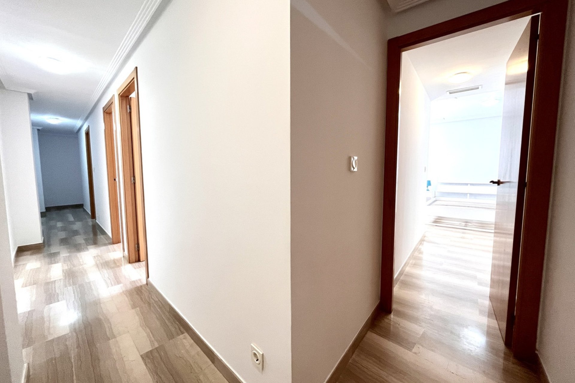 Resale - Apartment / flat -
Santa Pola - Santa Pola Centro