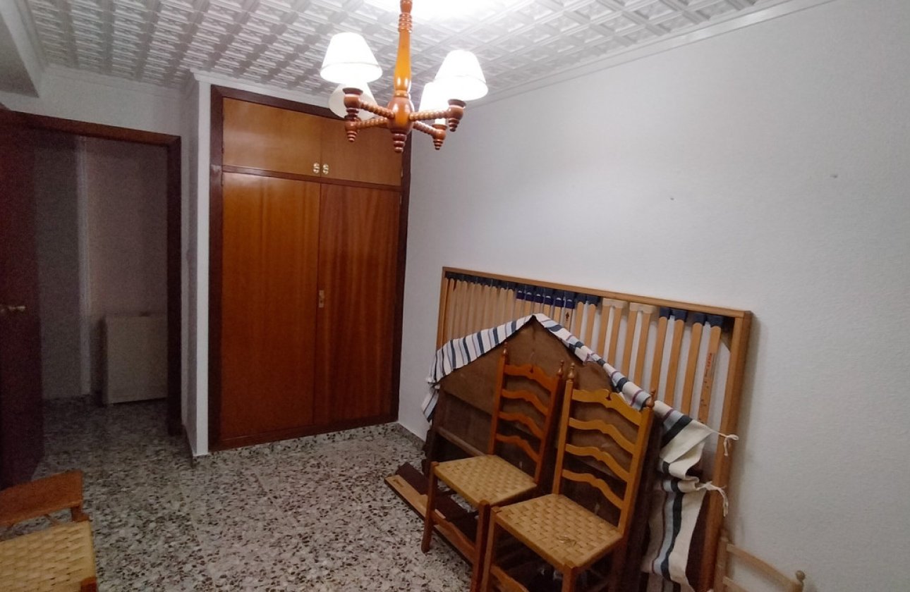 Resale - Apartment / flat -
Sax - Sax Centro