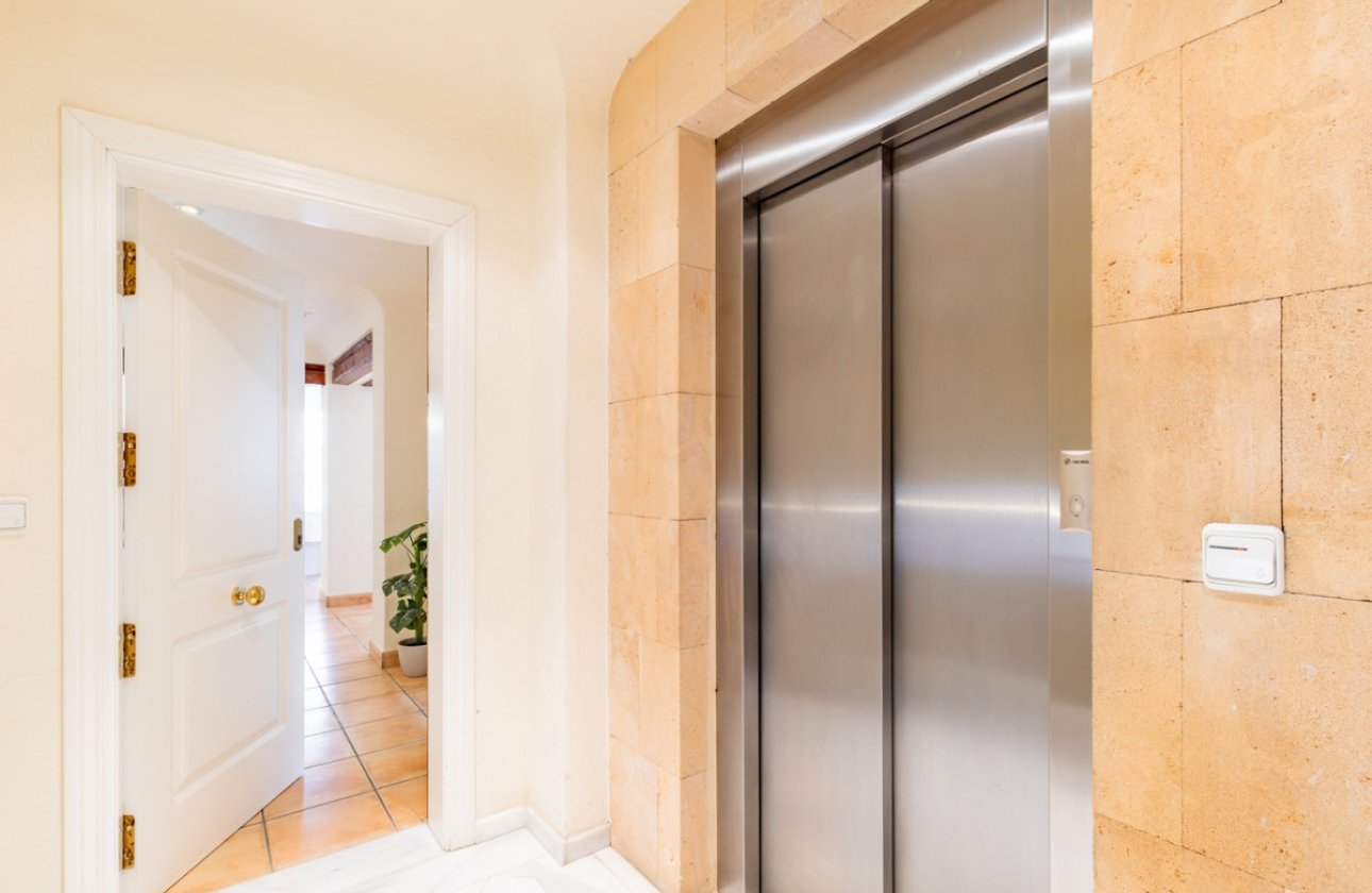 Resale - Apartment / flat -
Teulada - Moraira