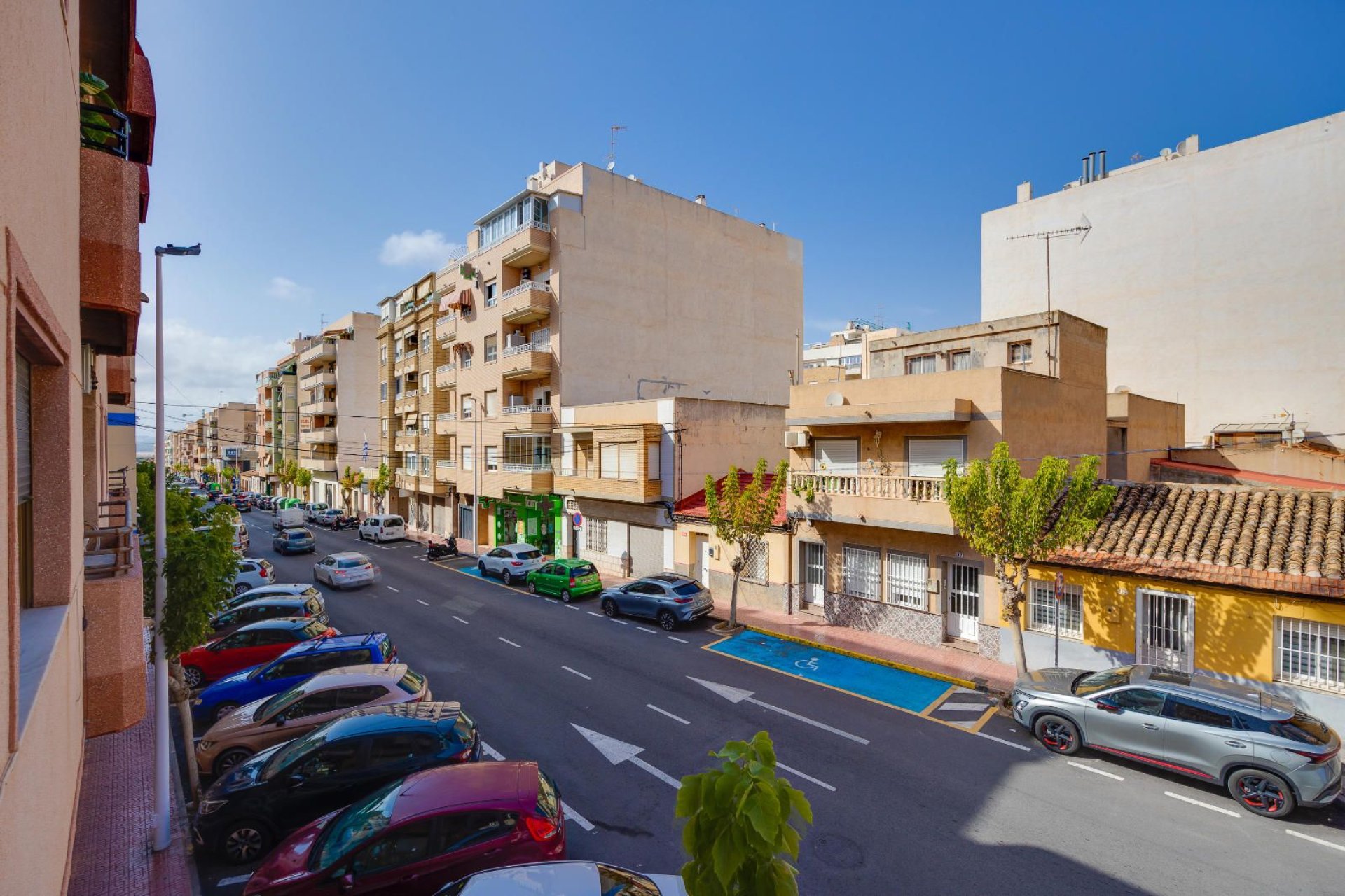 Resale - Apartment / flat -
Torrevieja - Centro - Muelle Pesquero