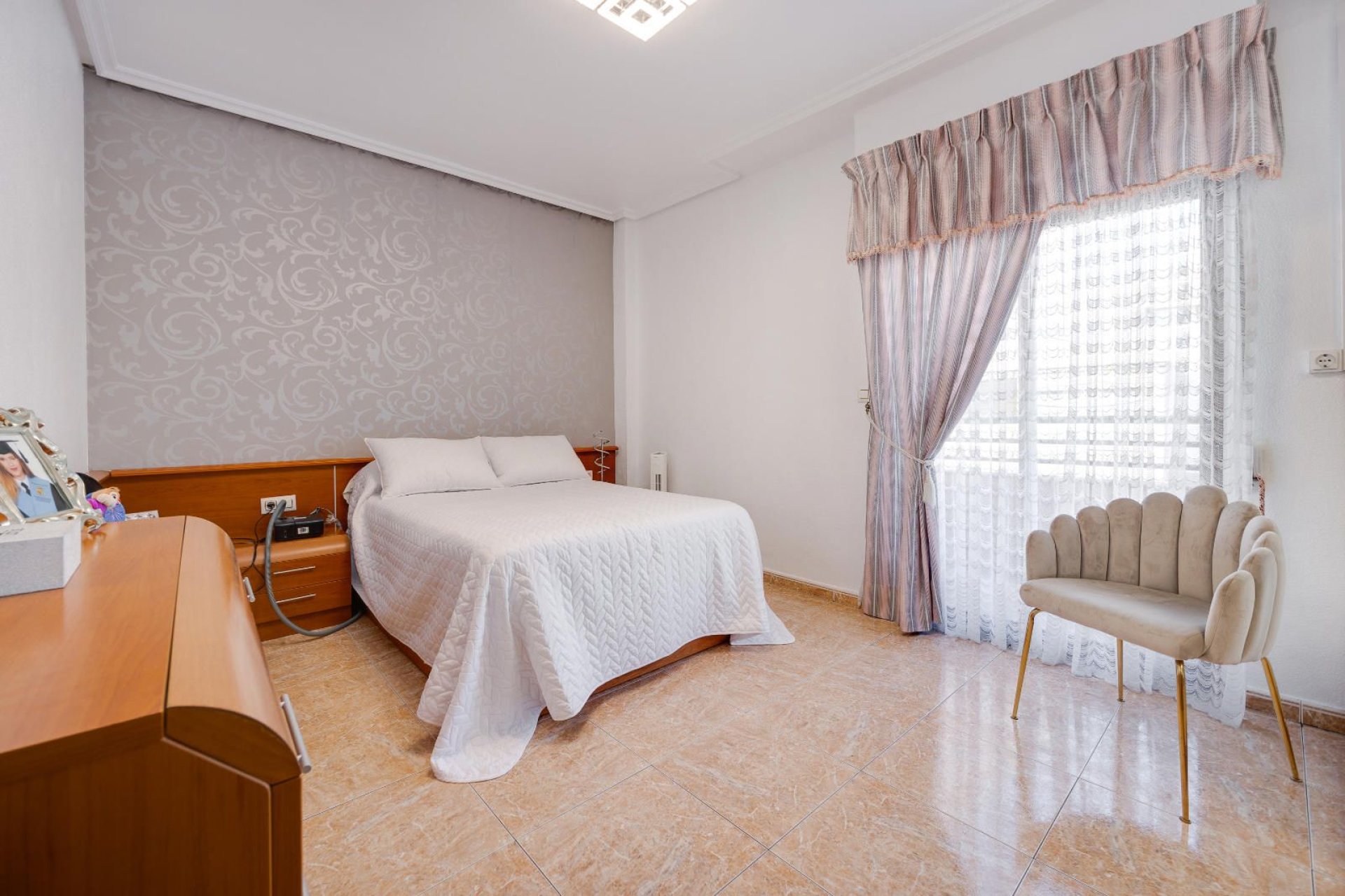 Resale - Apartment / flat -
Torrevieja - Centro - Muelle Pesquero