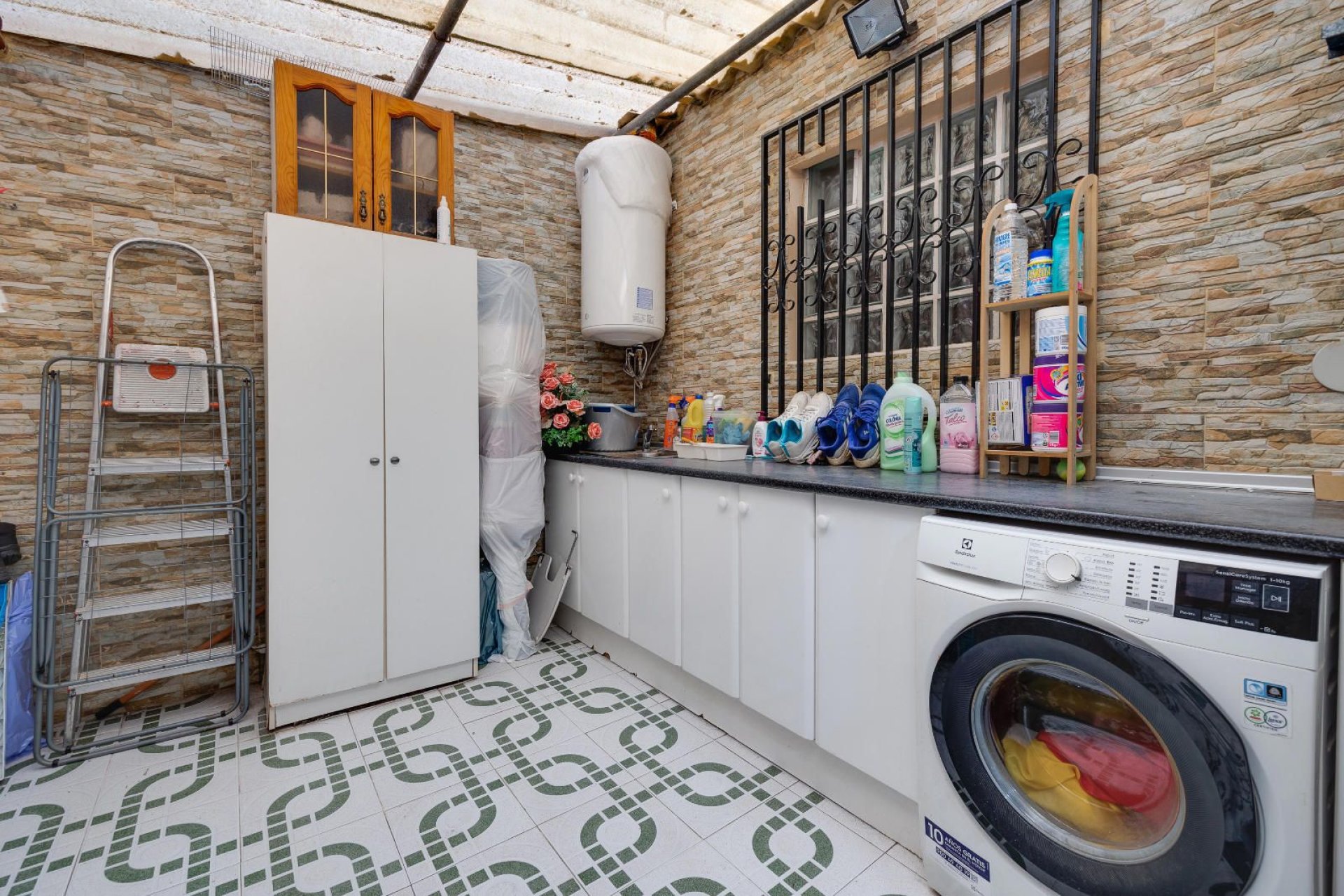 Resale - Apartment / flat -
Torrevieja - Centro - Muelle Pesquero