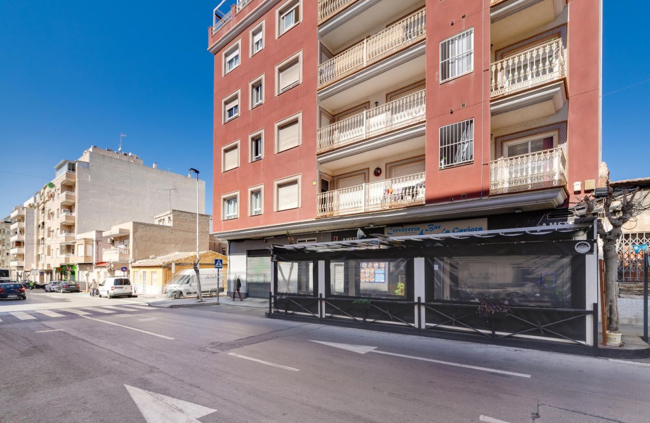 Resale - Apartment / flat -
Torrevieja - Centro - Muelle Pesquero