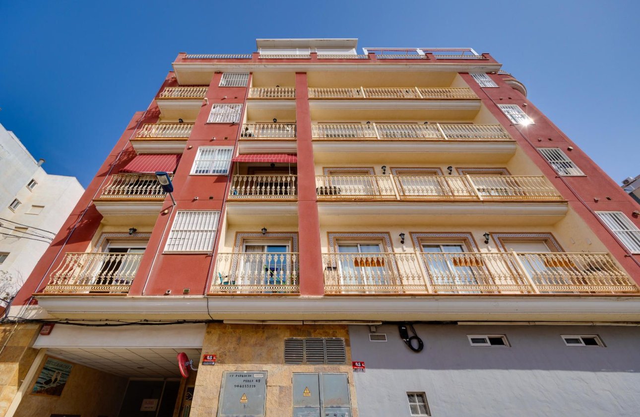 Resale - Apartment / flat -
Torrevieja - Centro - Muelle Pesquero
