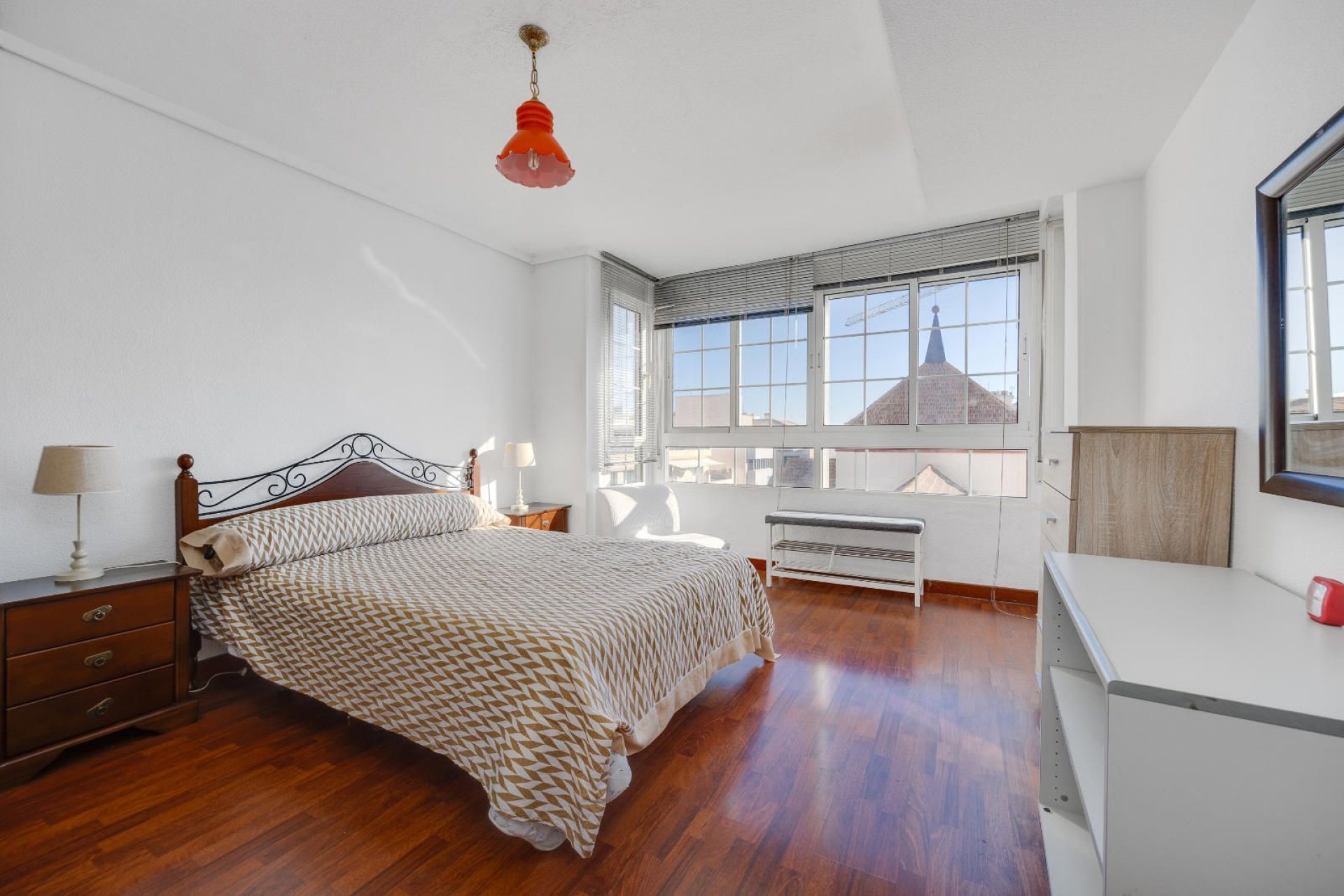 Resale - Apartment / flat -
Torrevieja - Centro