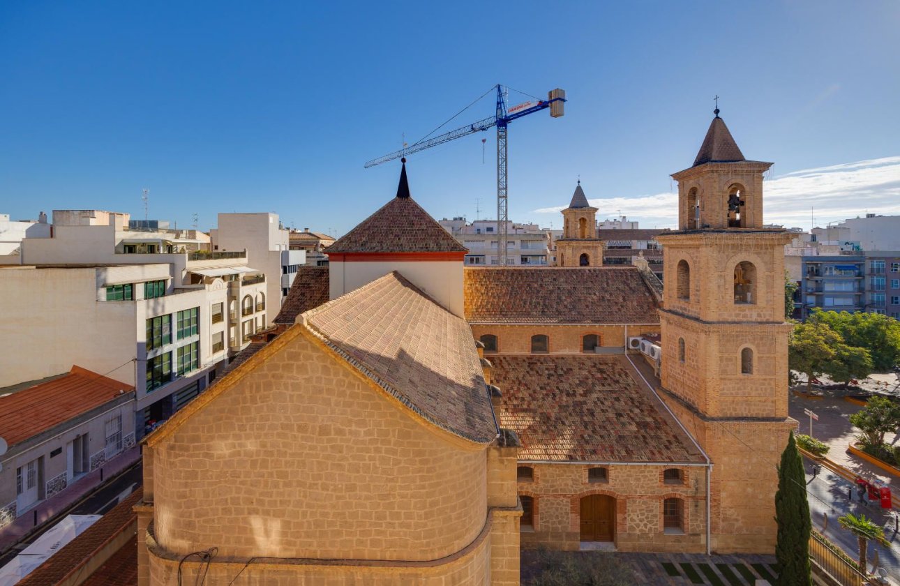 Resale - Apartment / flat -
Torrevieja - Centro