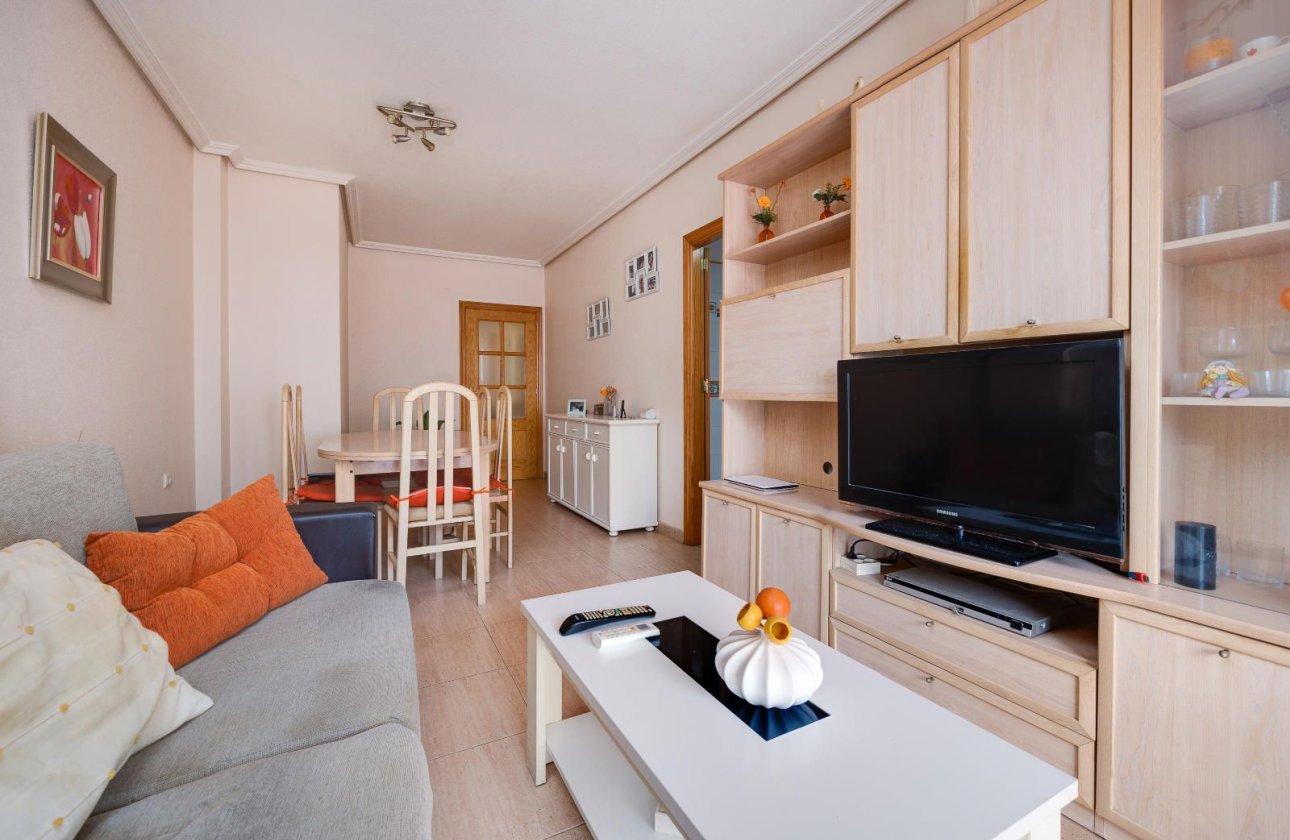 Resale - Apartment / flat -
Torrevieja - Centro