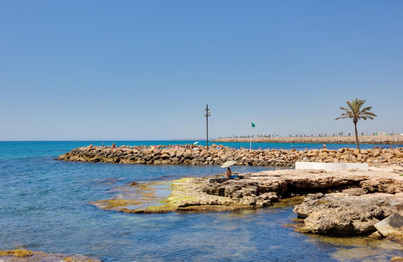 Resale - Apartment / flat -
Torrevieja - Centro