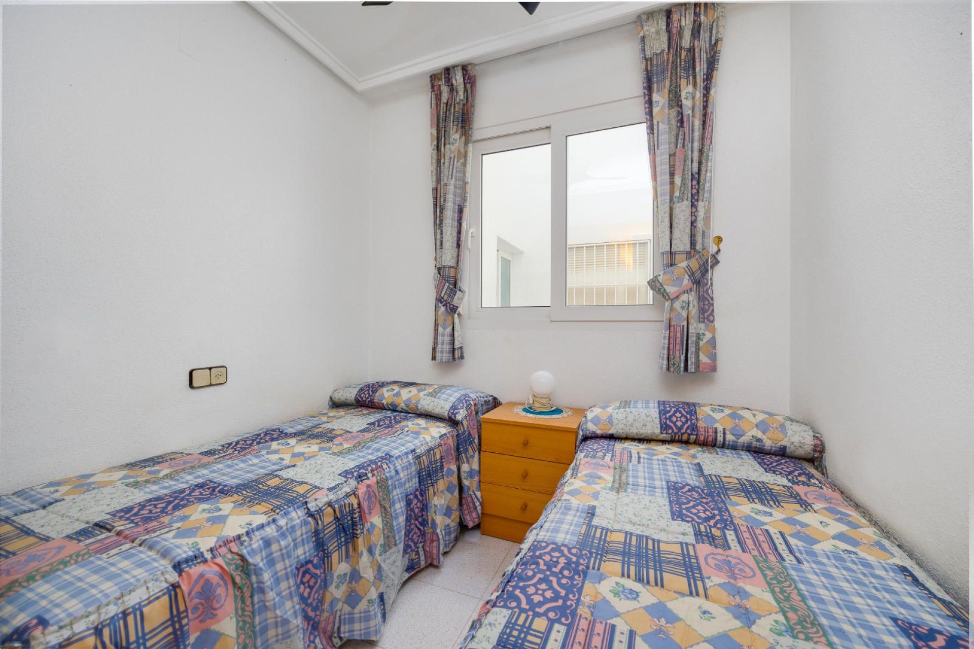 Resale - Apartment / flat -
Torrevieja - El Acequión - Los Náufragos