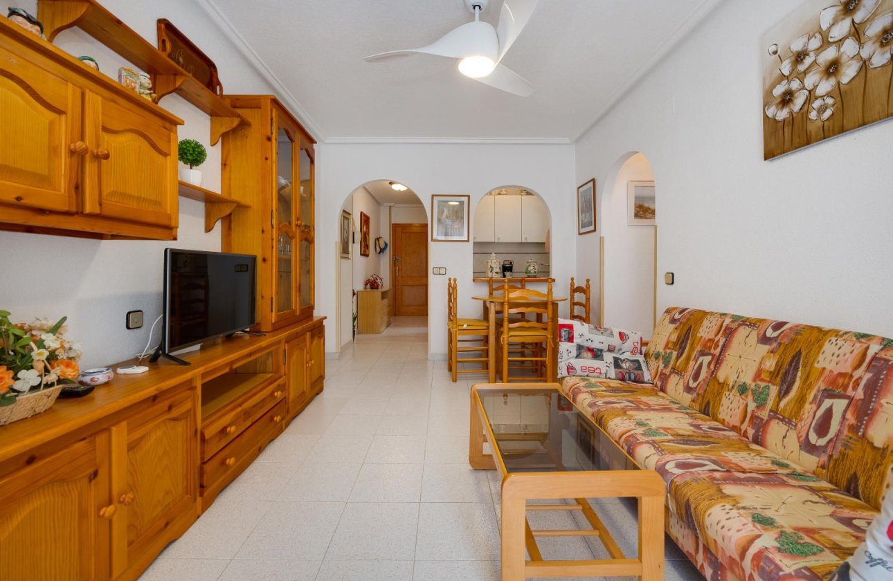 Resale - Apartment / flat -
Torrevieja - El Acequión - Los Náufragos