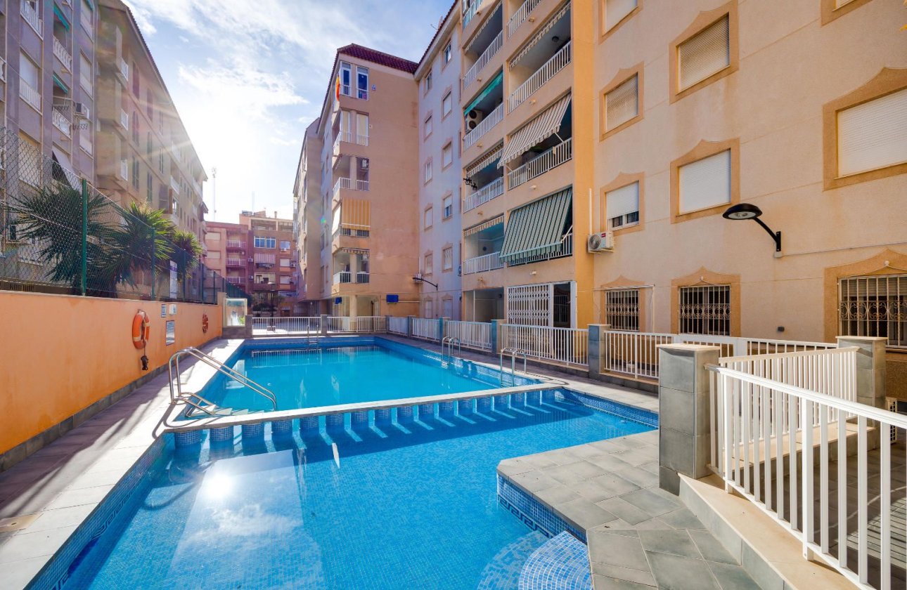 Resale - Apartment / flat -
Torrevieja - El Acequión - Los Náufragos