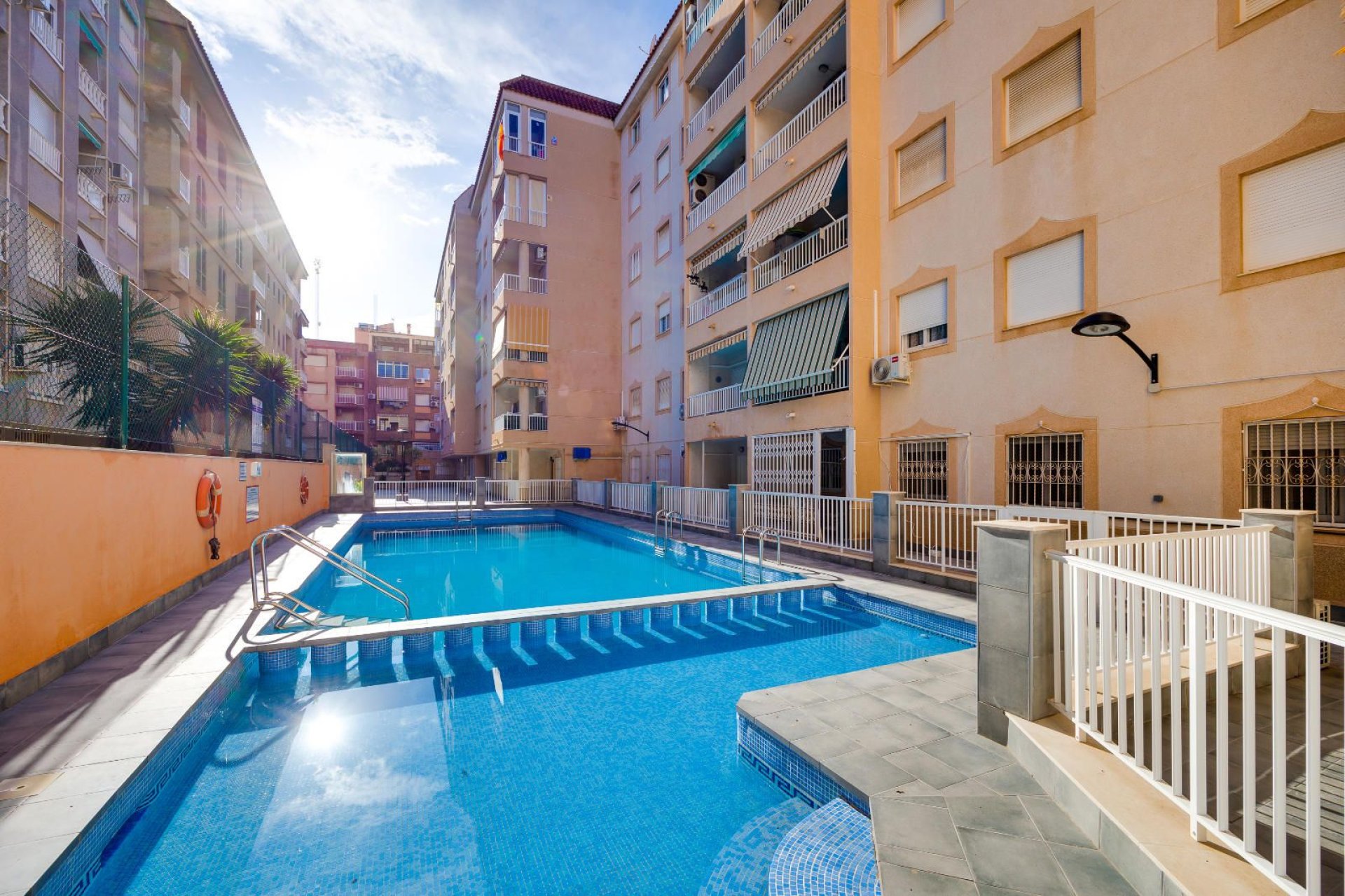 Resale - Apartment / flat -
Torrevieja - El Acequión - Los Náufragos