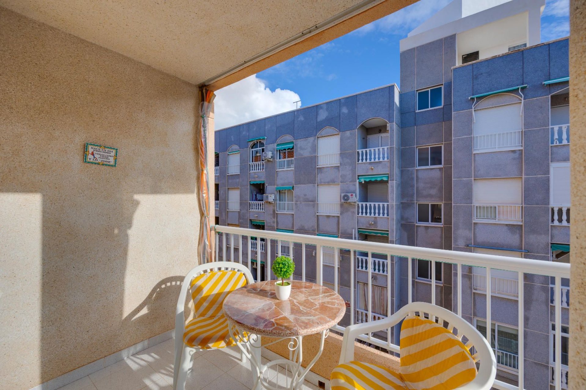 Resale - Apartment / flat -
Torrevieja - El Acequión - Los Náufragos