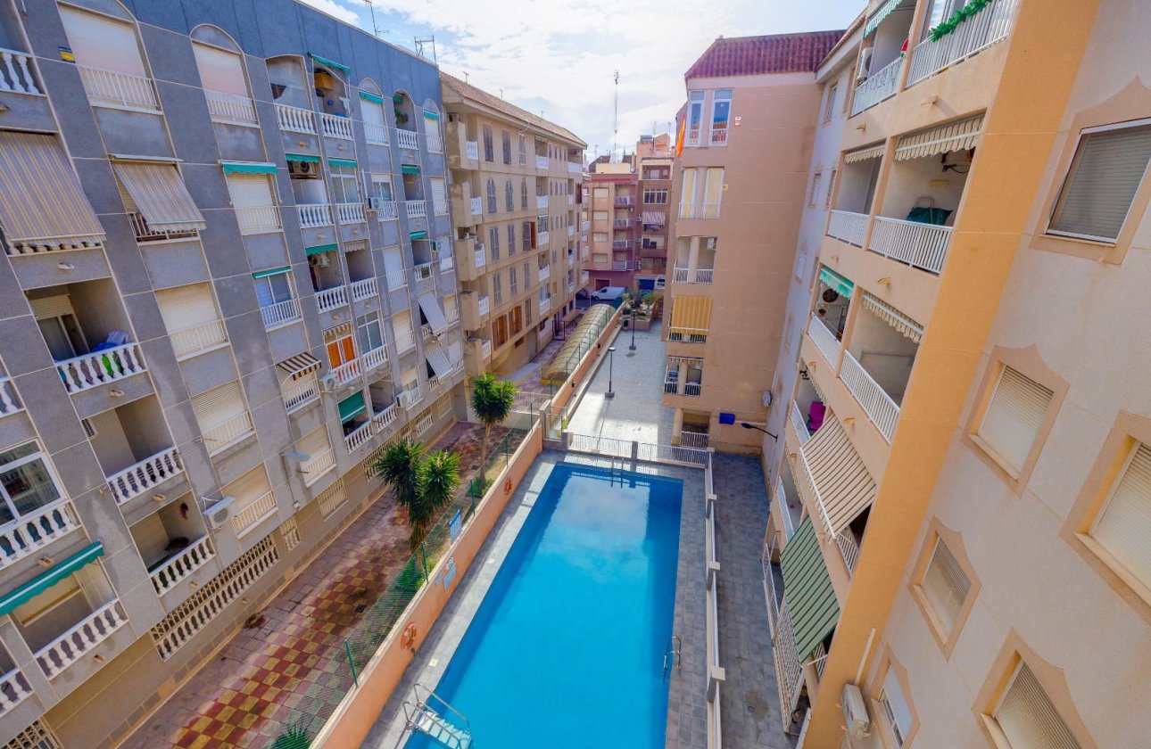 Resale - Apartment / flat -
Torrevieja - El Acequión - Los Náufragos