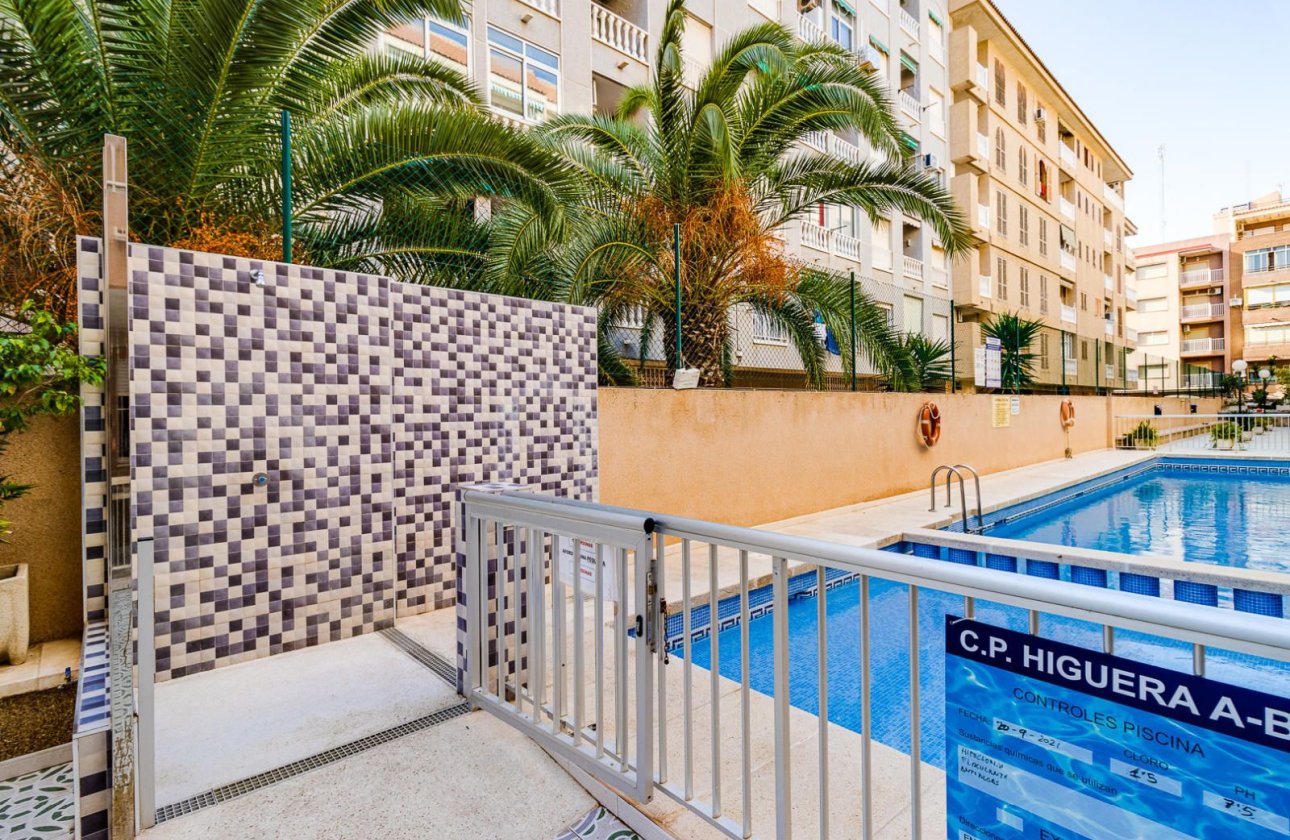 Resale - Apartment / flat -
Torrevieja - El Acequión - Los Náufragos