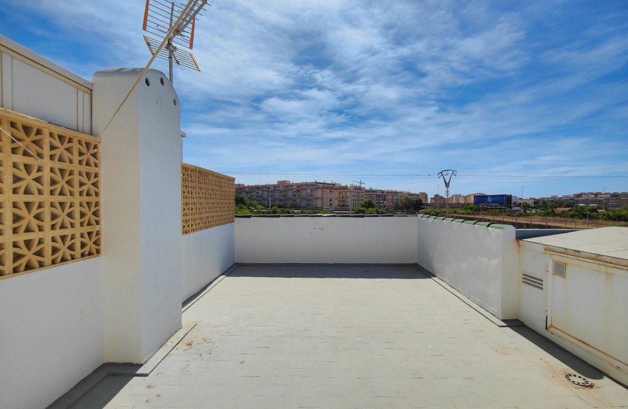 Resale - Apartment / flat -
Torrevieja - El Acequión - Los Náufragos