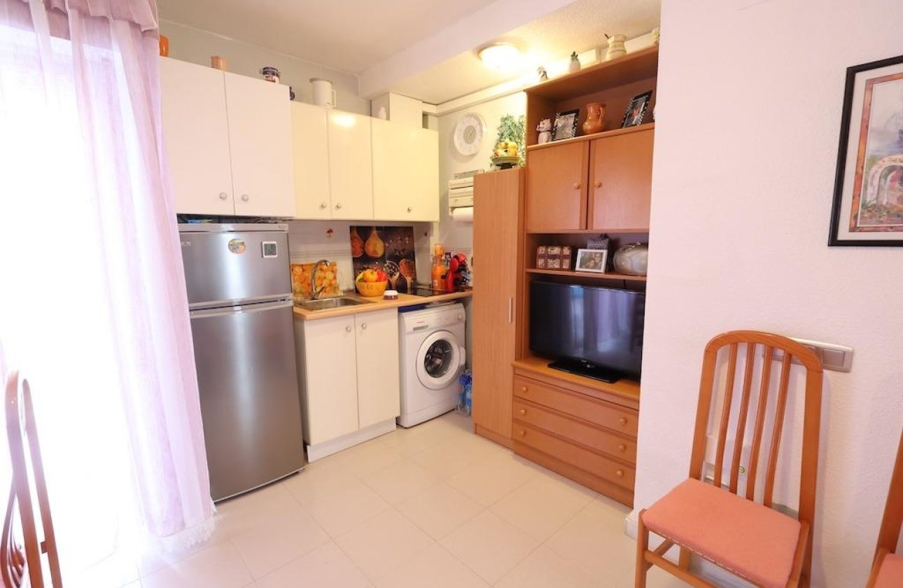 Resale - Apartment / flat -
Torrevieja - La Mata pueblo