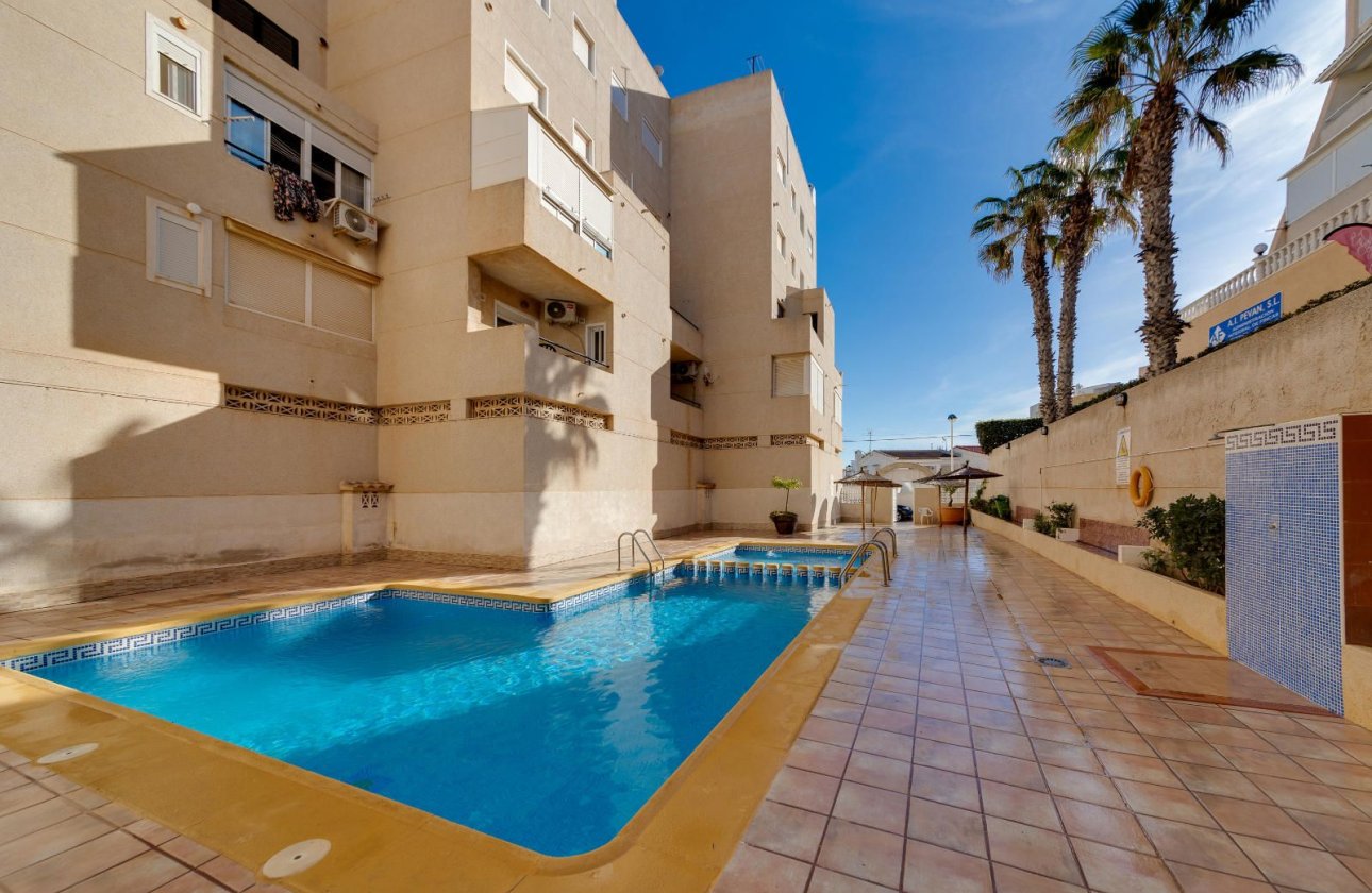 Resale - Apartment / flat -
Torrevieja - La Mata