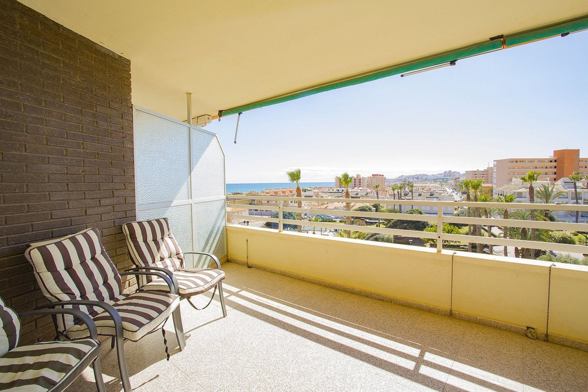 Resale - Apartment / flat -
Torrevieja - La Mata
