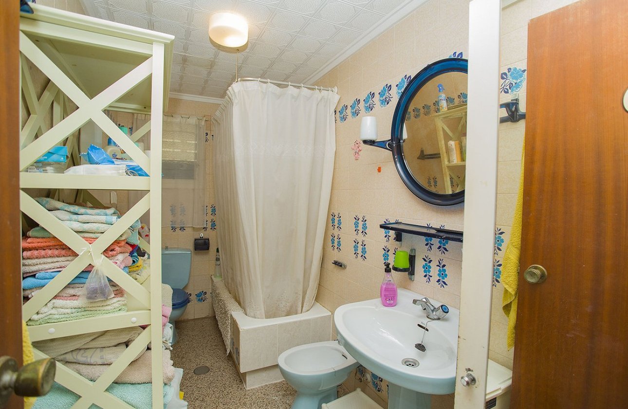 Resale - Apartment / flat -
Torrevieja - La Mata