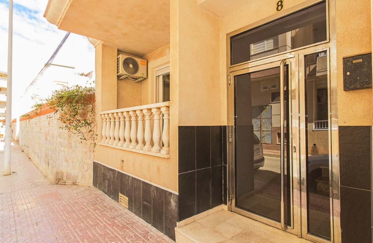 Resale - Apartment / flat -
Torrevieja - La Mata