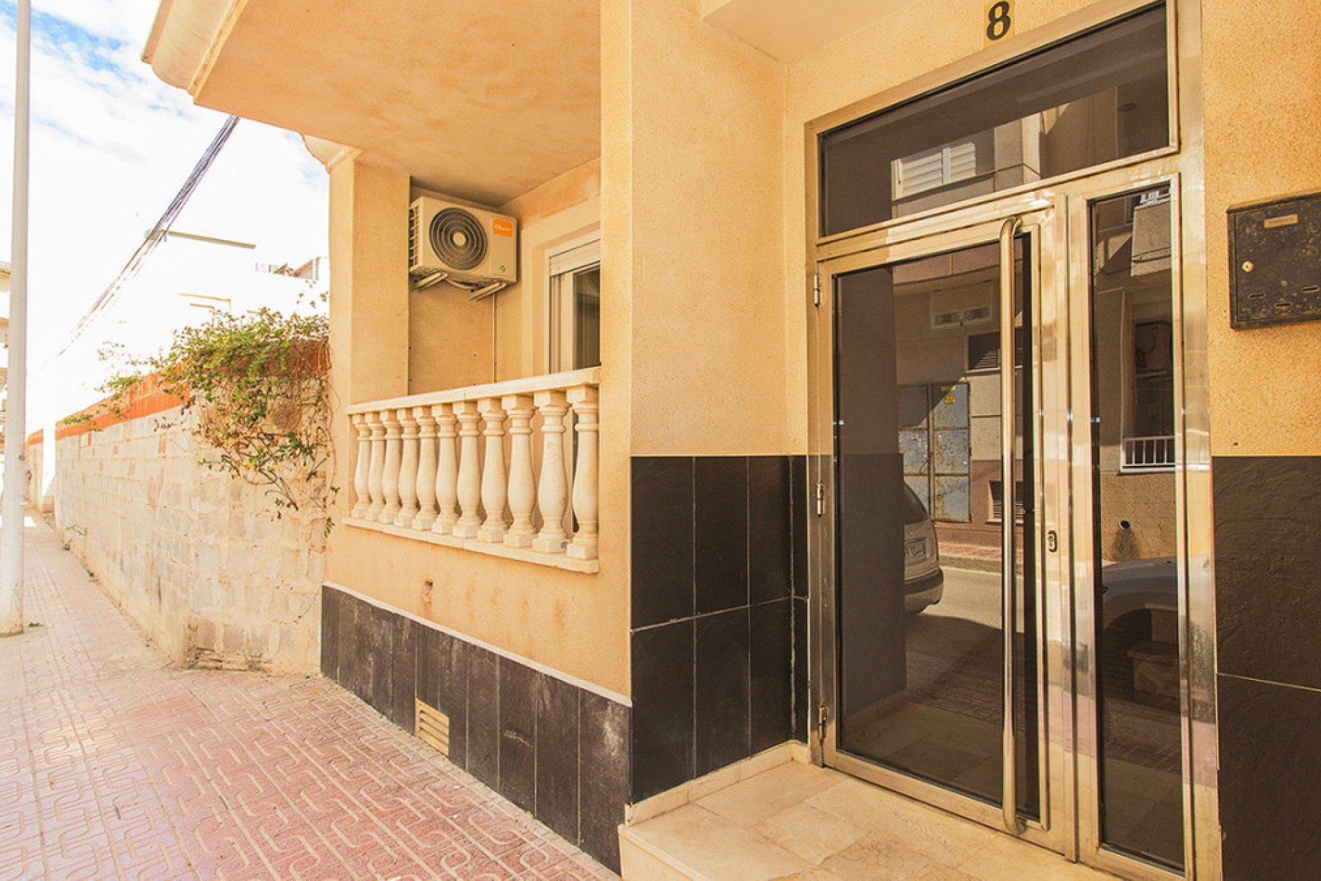 Resale - Apartment / flat -
Torrevieja - La Mata