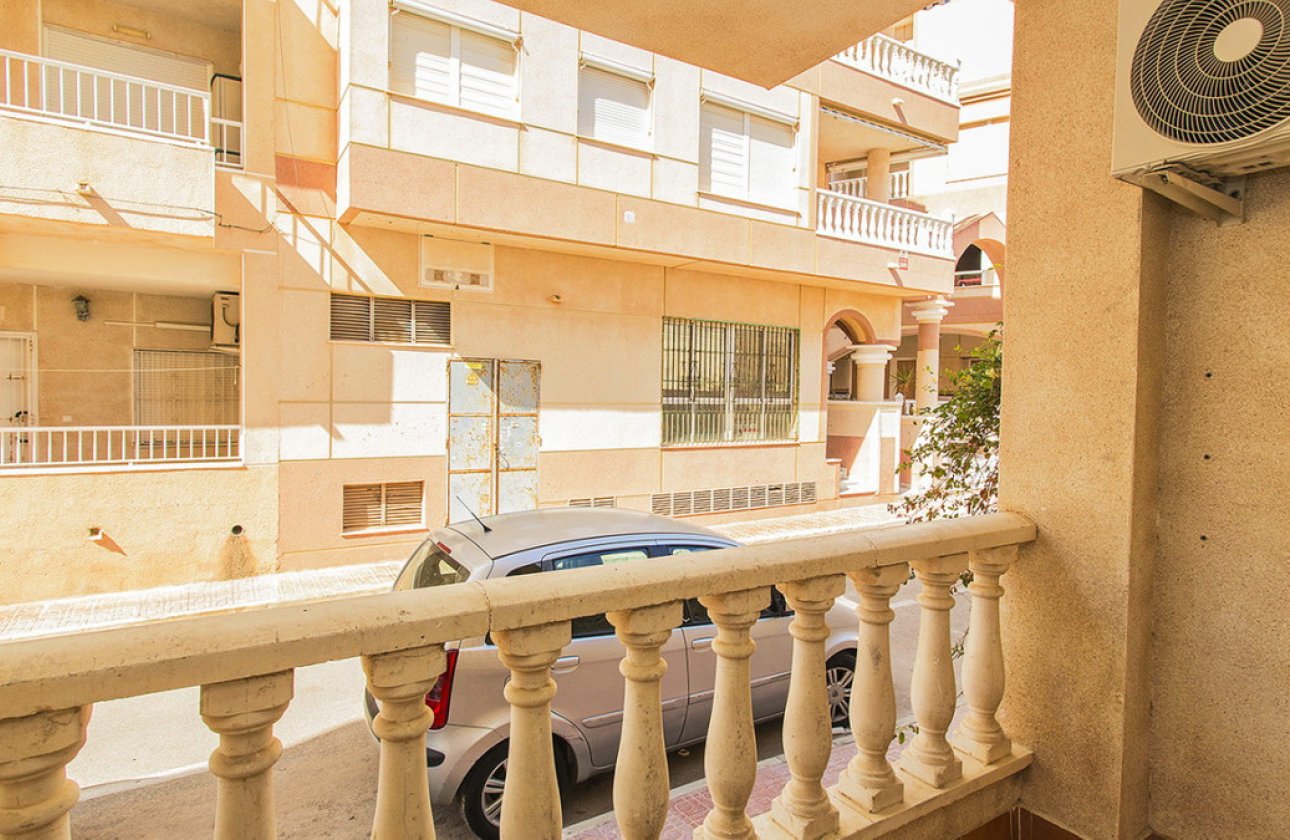 Resale - Apartment / flat -
Torrevieja - La Mata