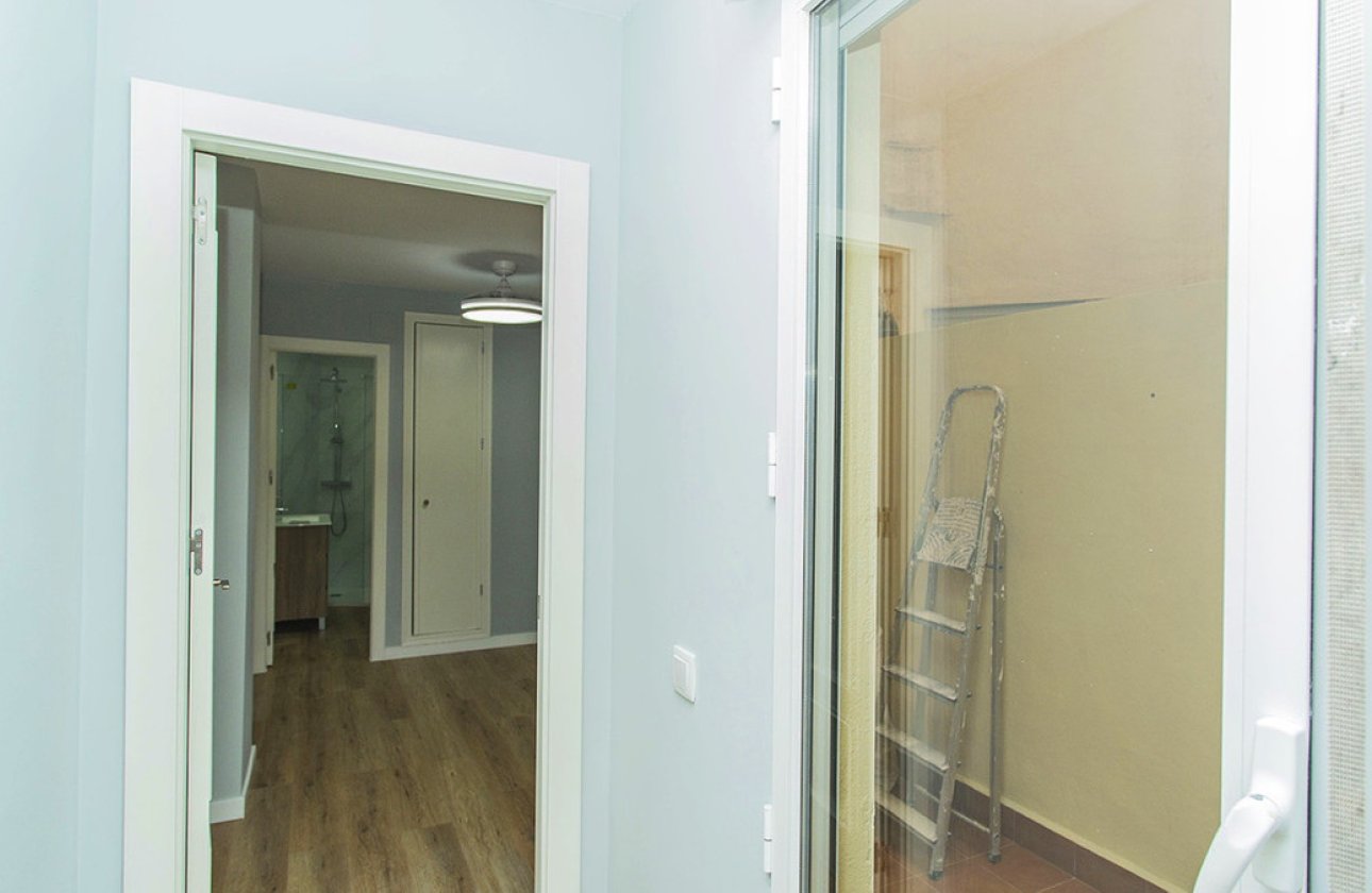 Resale - Apartment / flat -
Torrevieja - La Mata