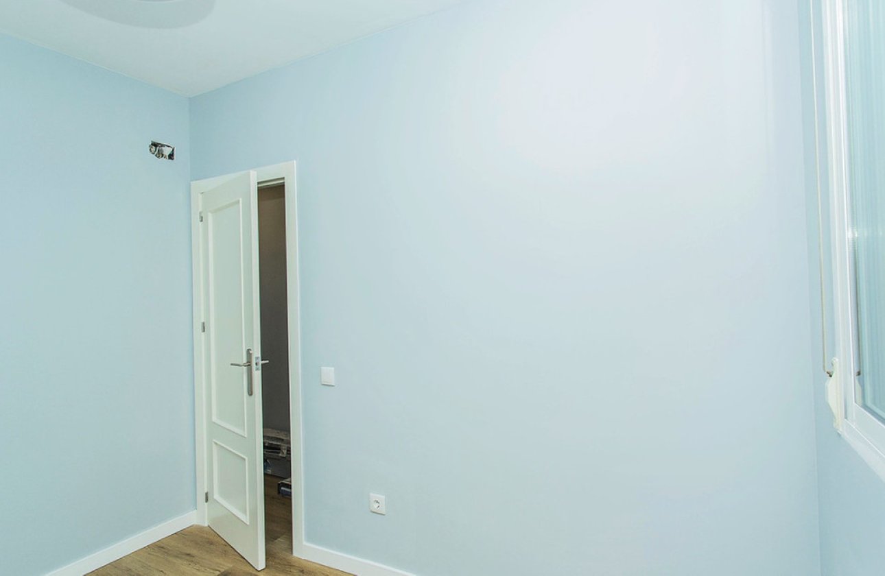 Resale - Apartment / flat -
Torrevieja - La Mata