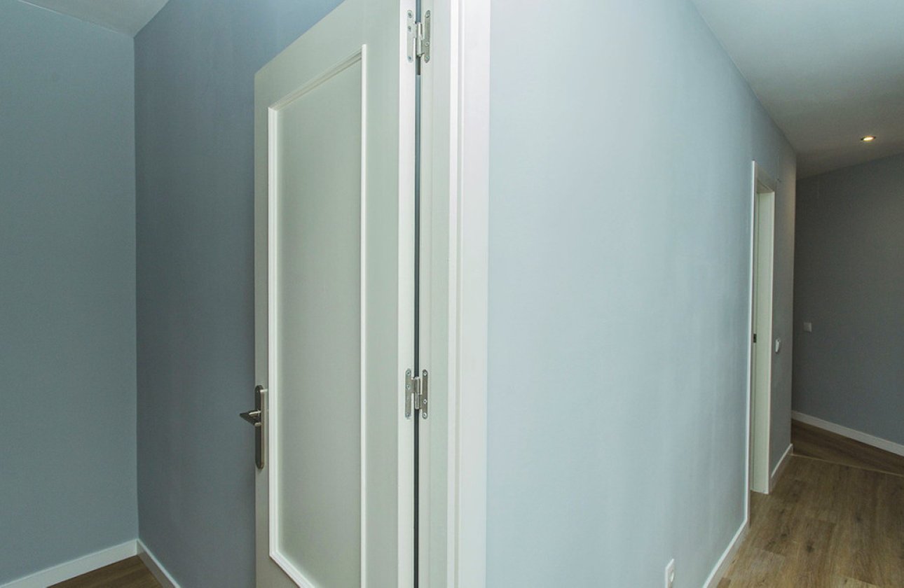 Resale - Apartment / flat -
Torrevieja - La Mata