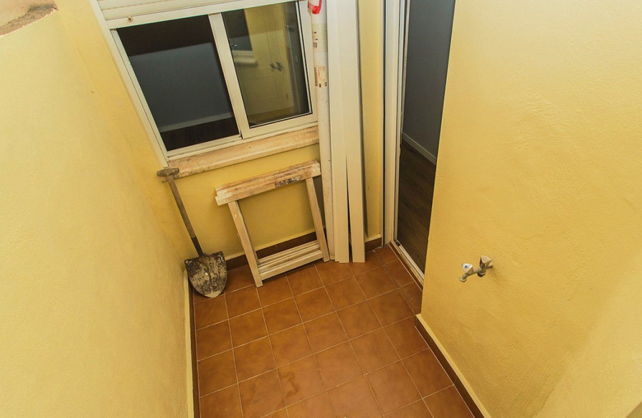 Resale - Apartment / flat -
Torrevieja - La Mata